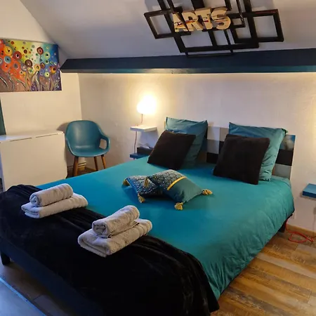 Et D'hotes Les Nuits De Gesnes فندق مبيت وإفطار Saint-Germain-du-Corbeis